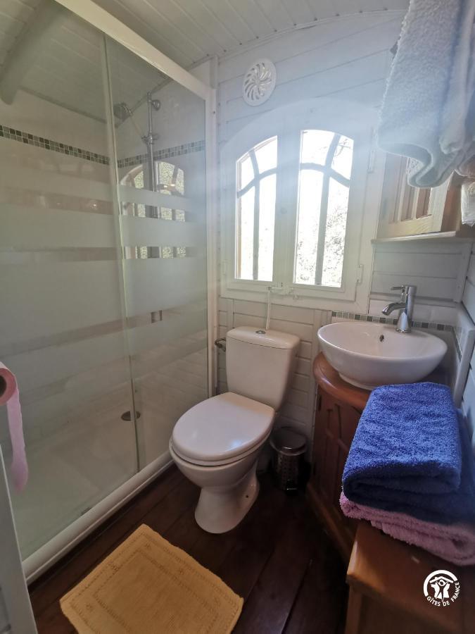 Les Hotes De La Combe Mouis Creissan ภายนอก รูปภาพ