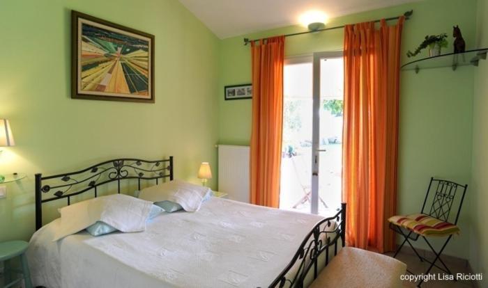 Les Hotes De La Combe Mouis Creissan ห้อง รูปภาพ