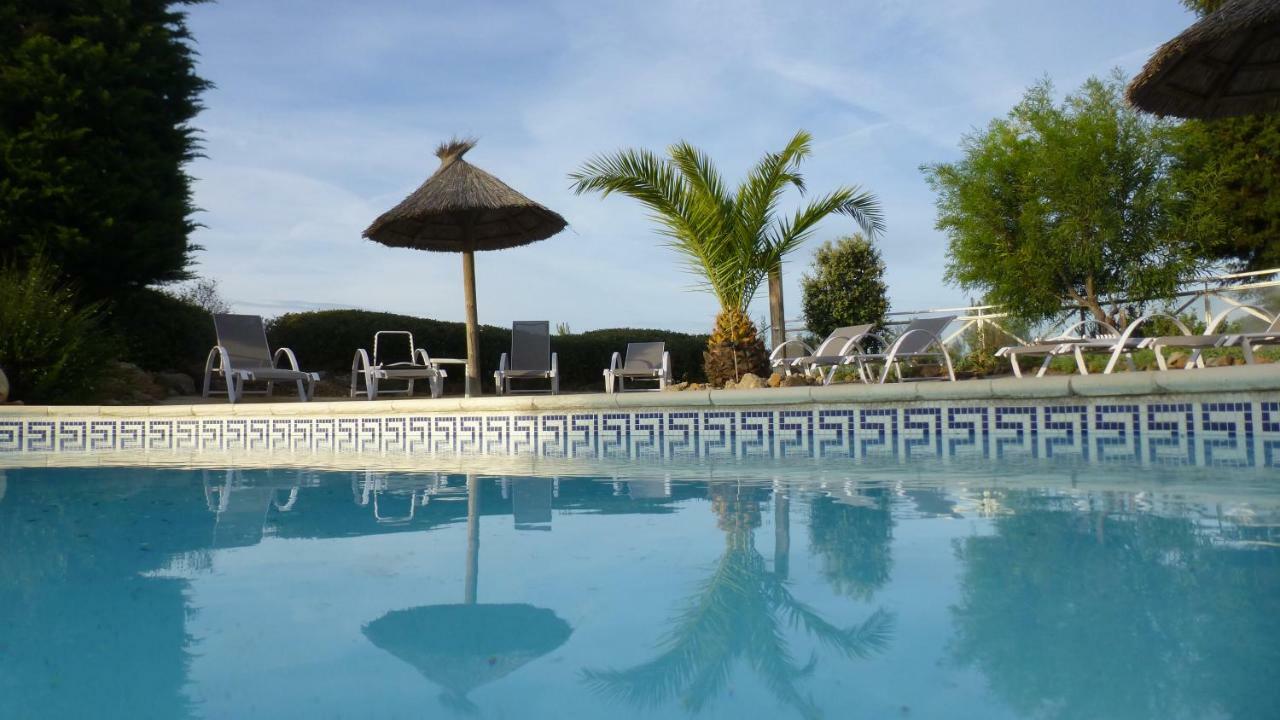Les Hotes De La Combe Mouis Creissan ภายนอก รูปภาพ